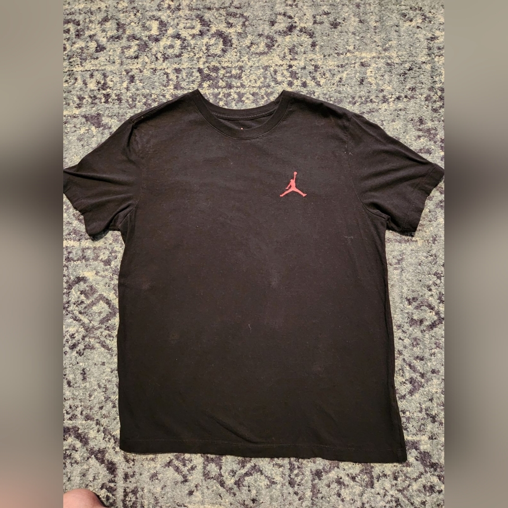Black men's t-shirt